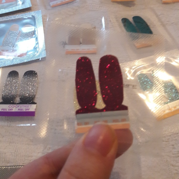 Color Street Other - *free in bundle!* 1 twosies accent pack